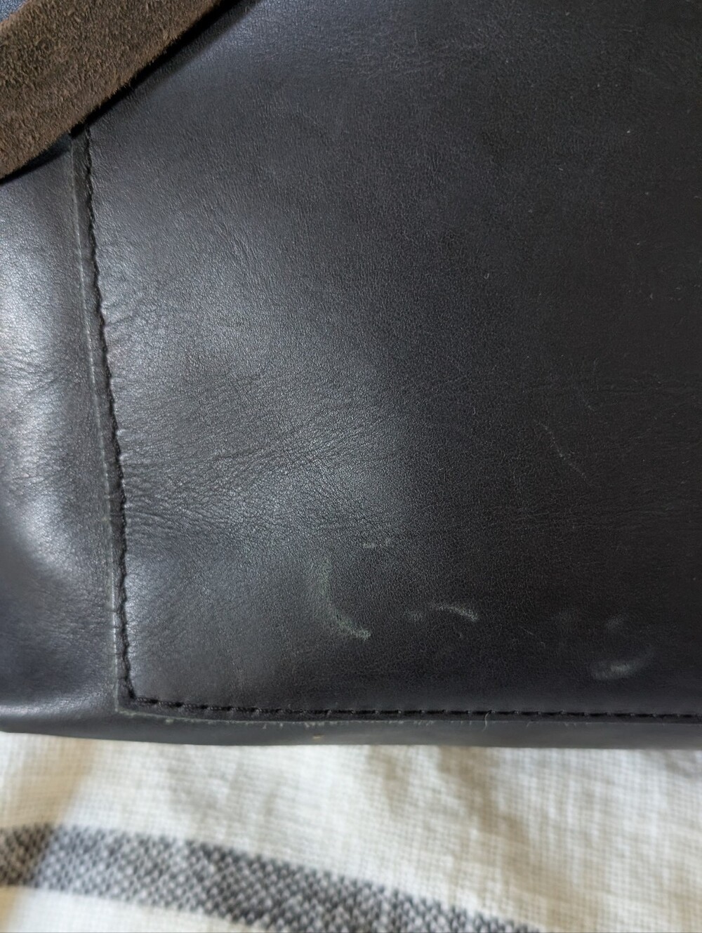 Portland Leather Goods Black Large Zippered Tote - Picture 4 of 9